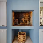 Chic, Cozy, Modern, Secure And Centrally Located